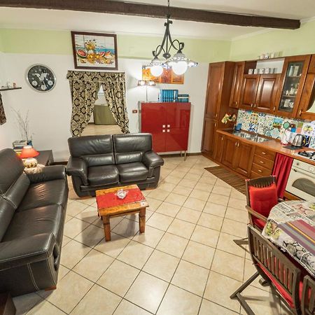 Casarella Chiara Apartment Napoli Ngoại thất bức ảnh