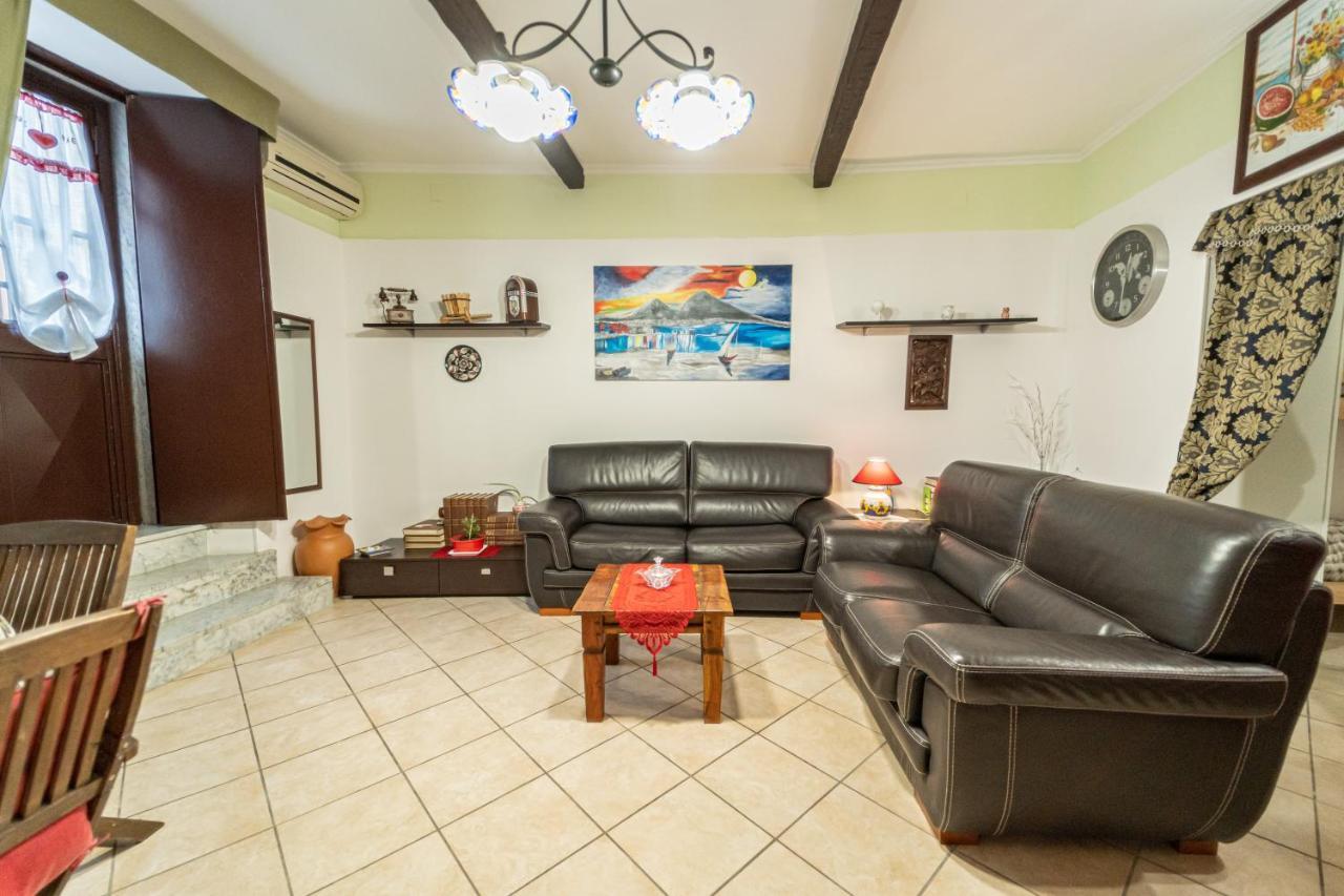 Casarella Chiara Apartment Napoli Ngoại thất bức ảnh