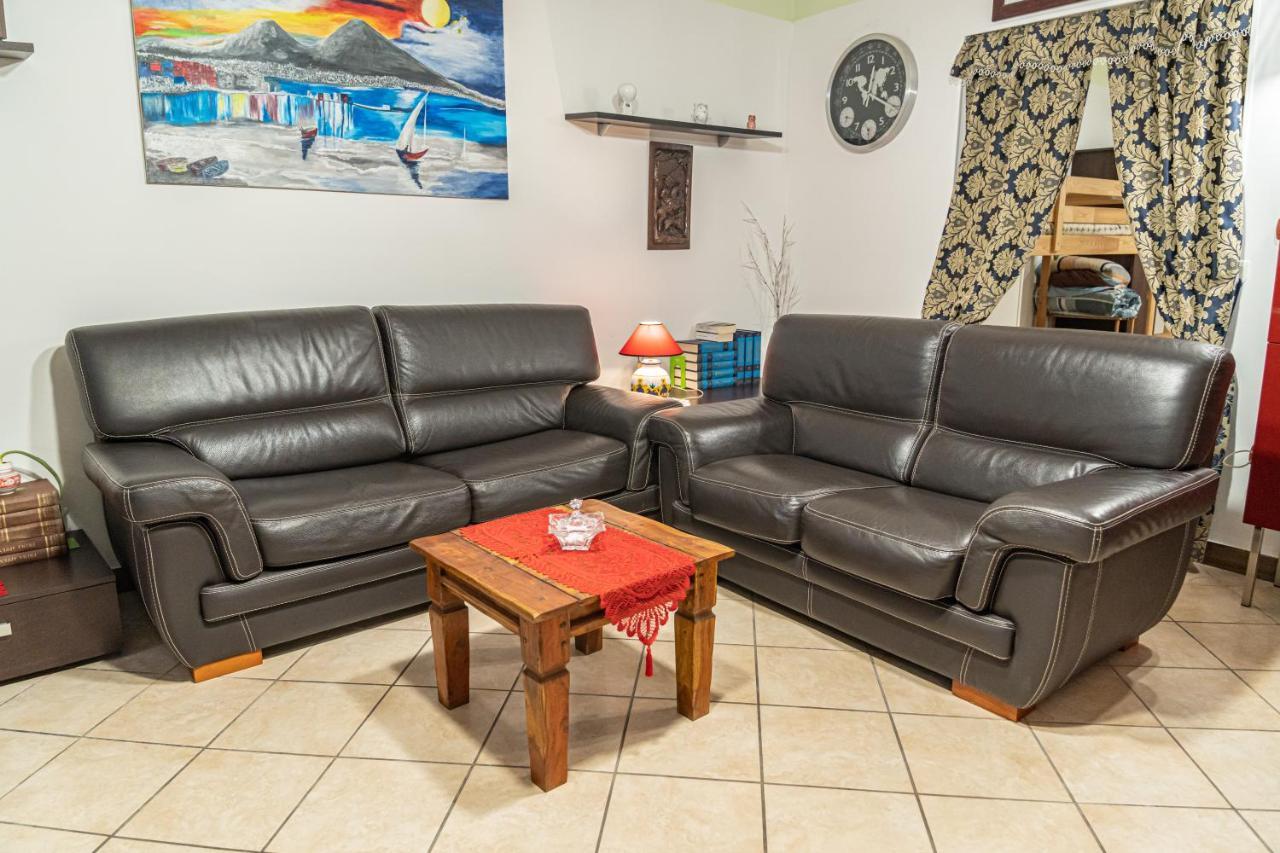 Casarella Chiara Apartment Napoli Ngoại thất bức ảnh
